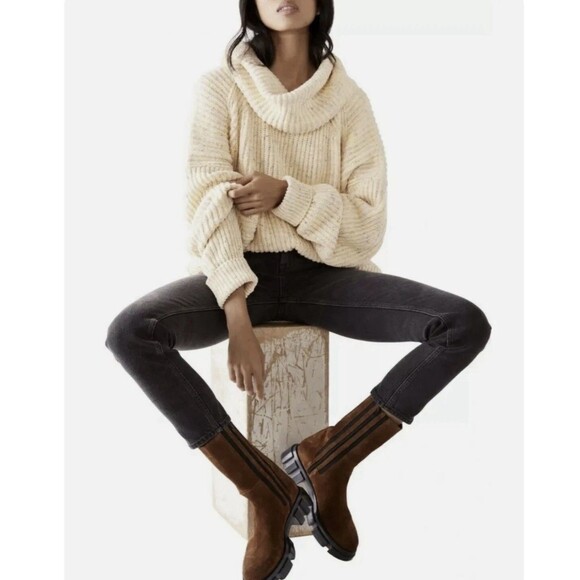 Free People XS Sweater Women's Chunky Knit Sassy Peach Oversized Cowl Neck - Picture 1 of 12